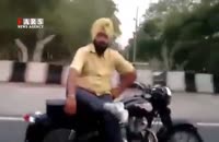 موتورسوار هندی