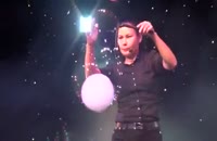 اجرای نمایش بسیار زیبا با حباب